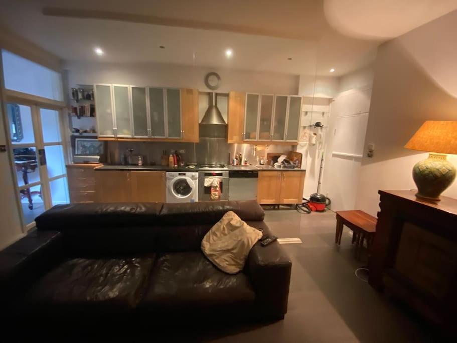 Large Studio Flat In Kensington Λονδίνο Εξωτερικό φωτογραφία